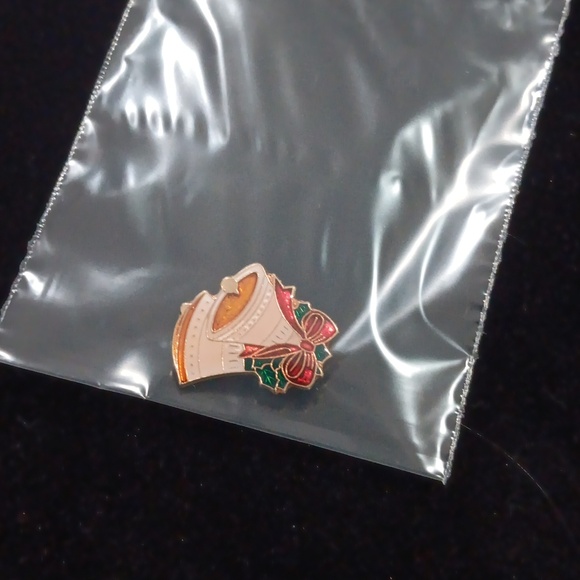 Christmas Bells Vintage Pin - Picture 5 of 5